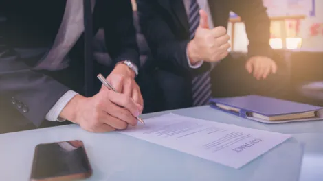  Společnost LafargeHolcim úspěšně dokončila koupi společnosti Firestone Building Products