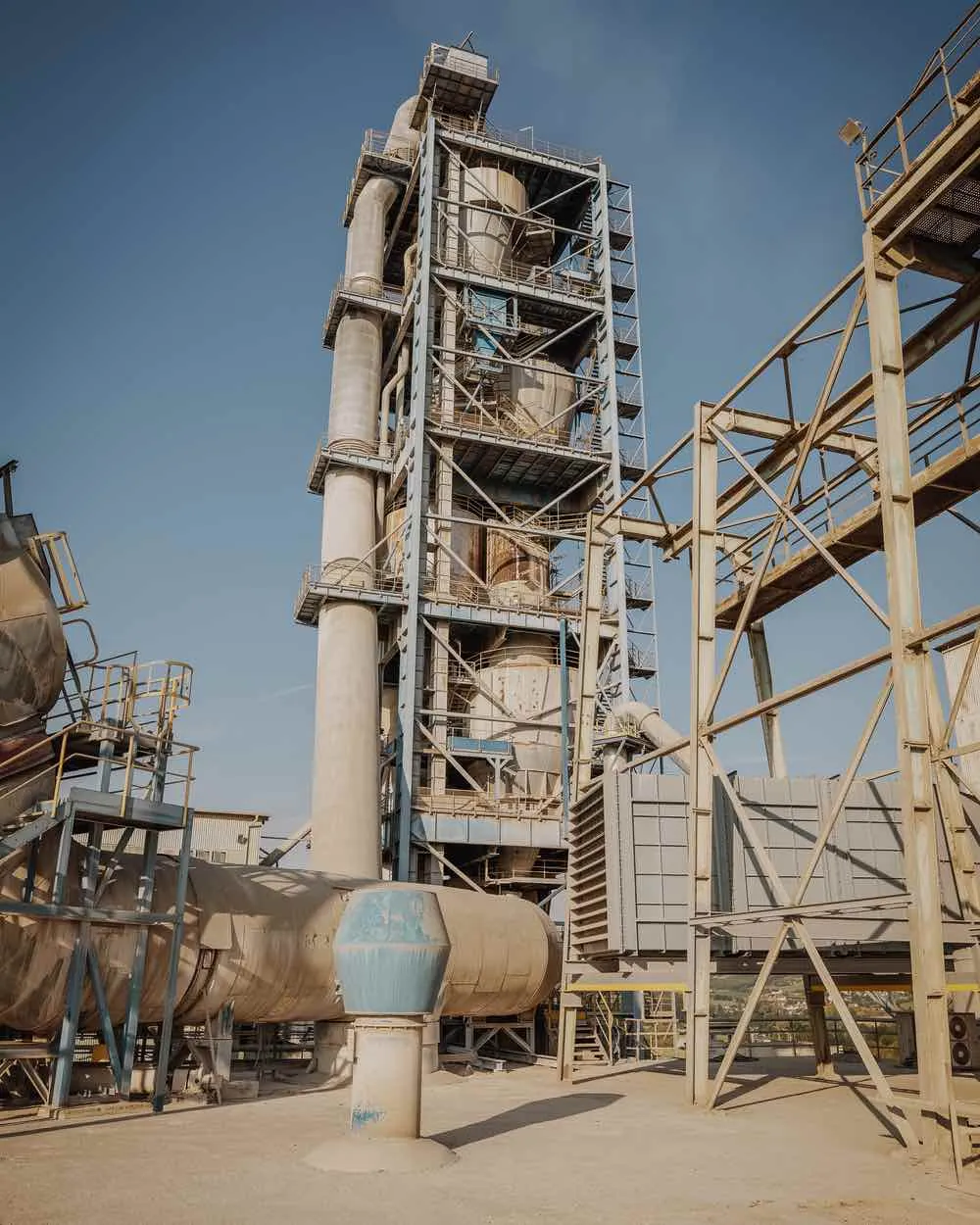 Čížkovická cementárna - věž